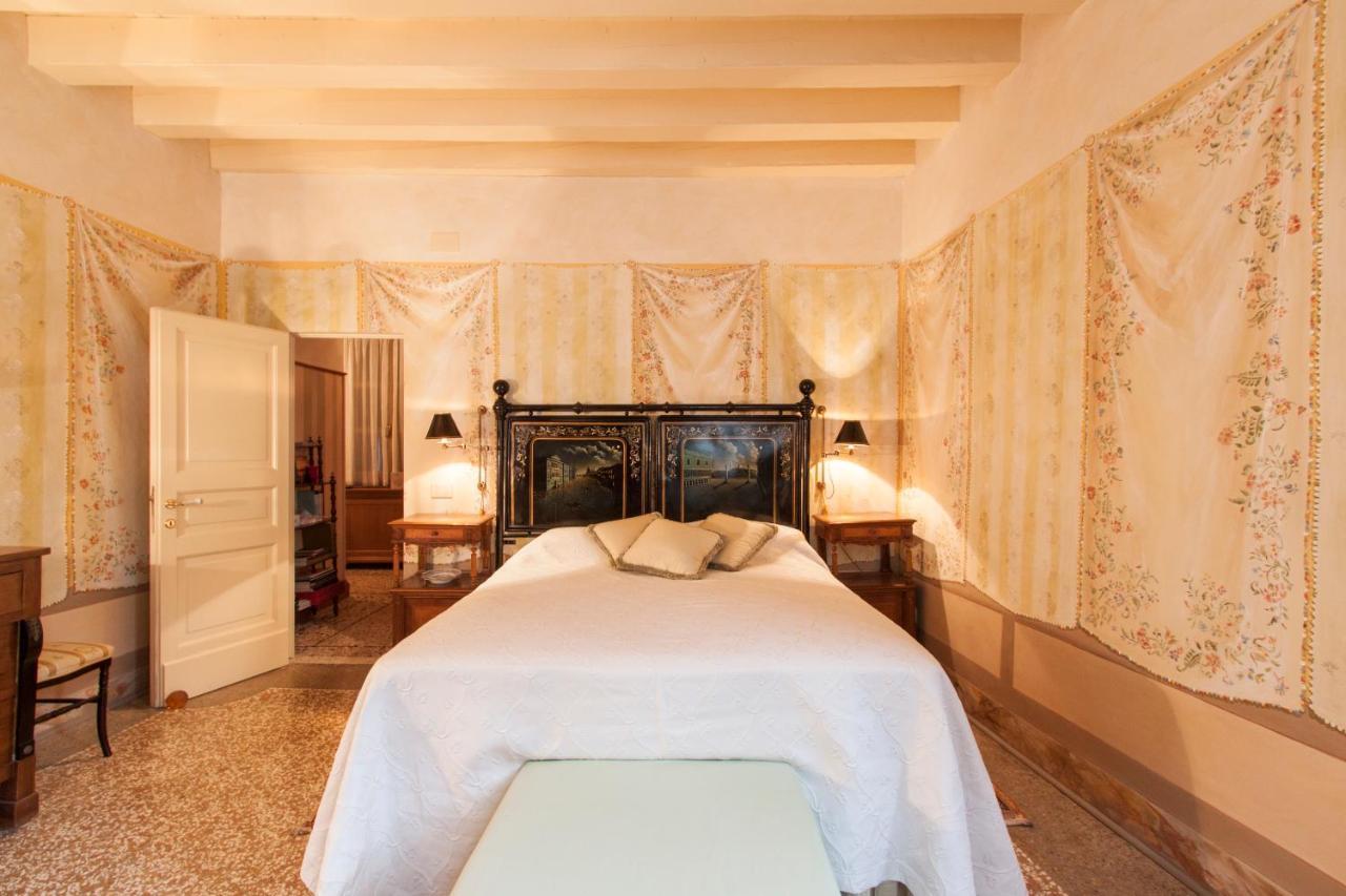 Explore Venice From A Sophisticated Hideaway In San Polo Eksteriør billede