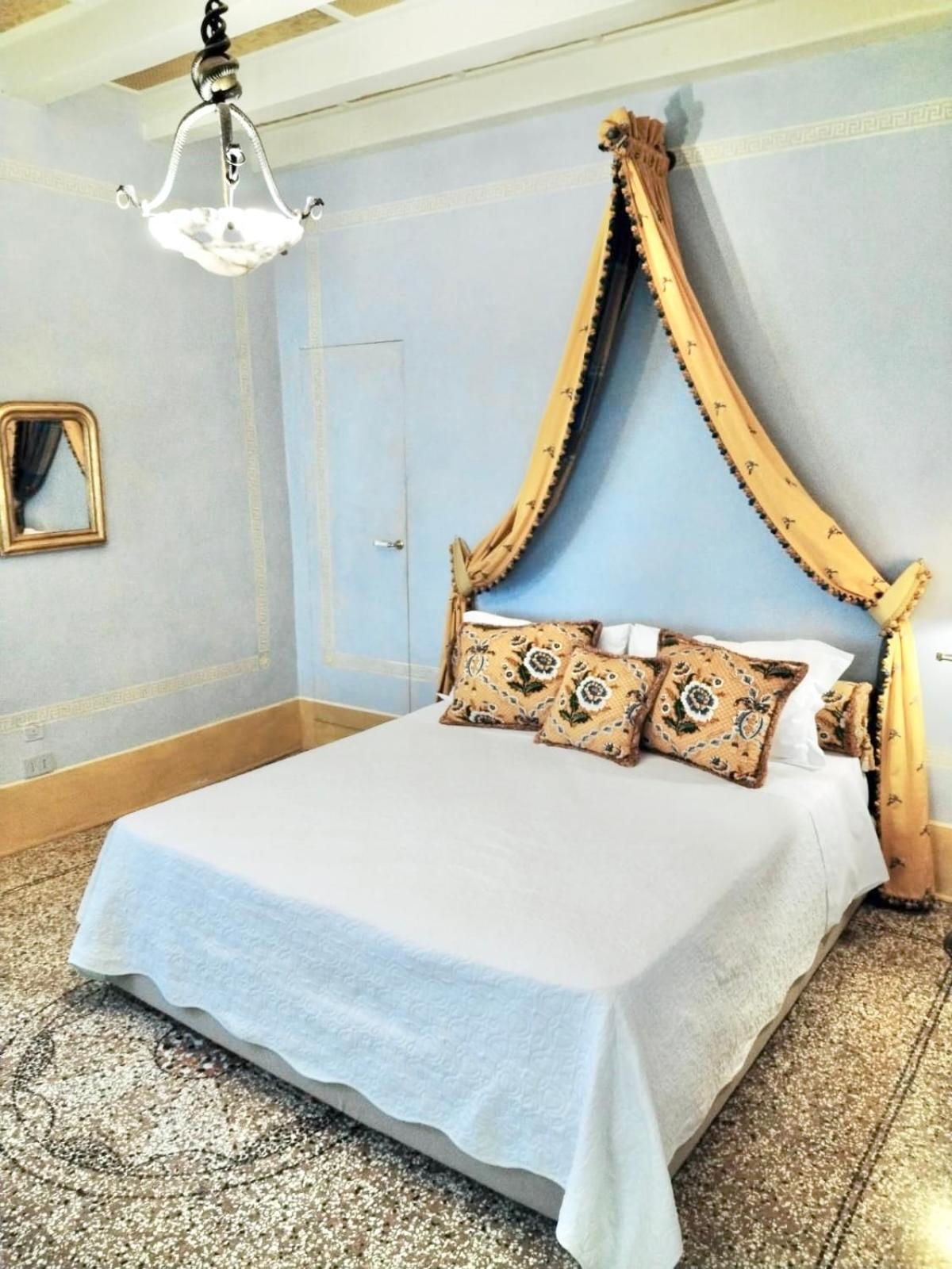 Explore Venice From A Sophisticated Hideaway In San Polo Eksteriør billede